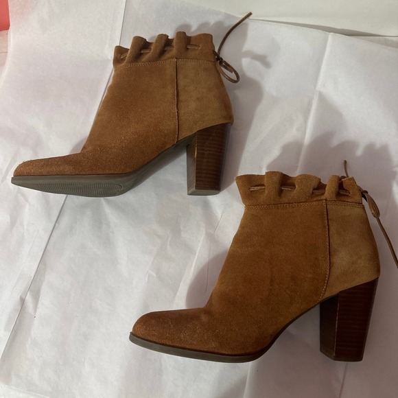 Crown & ivy suede ankle boots - Picture 4 of 6